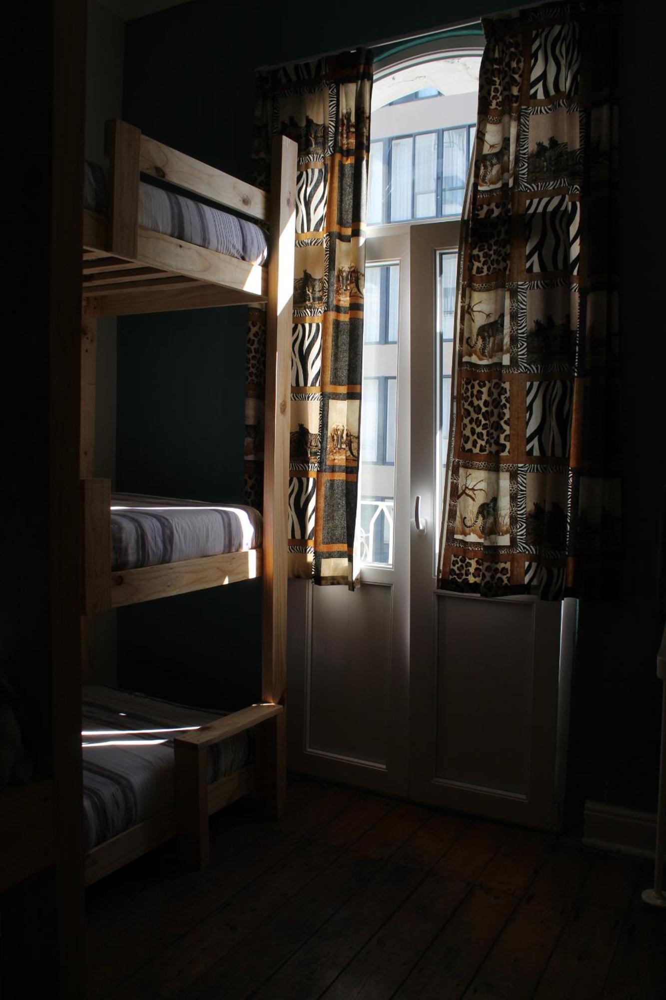 Urban Hive Backpackers Hostel Кейптаун Екстериор снимка